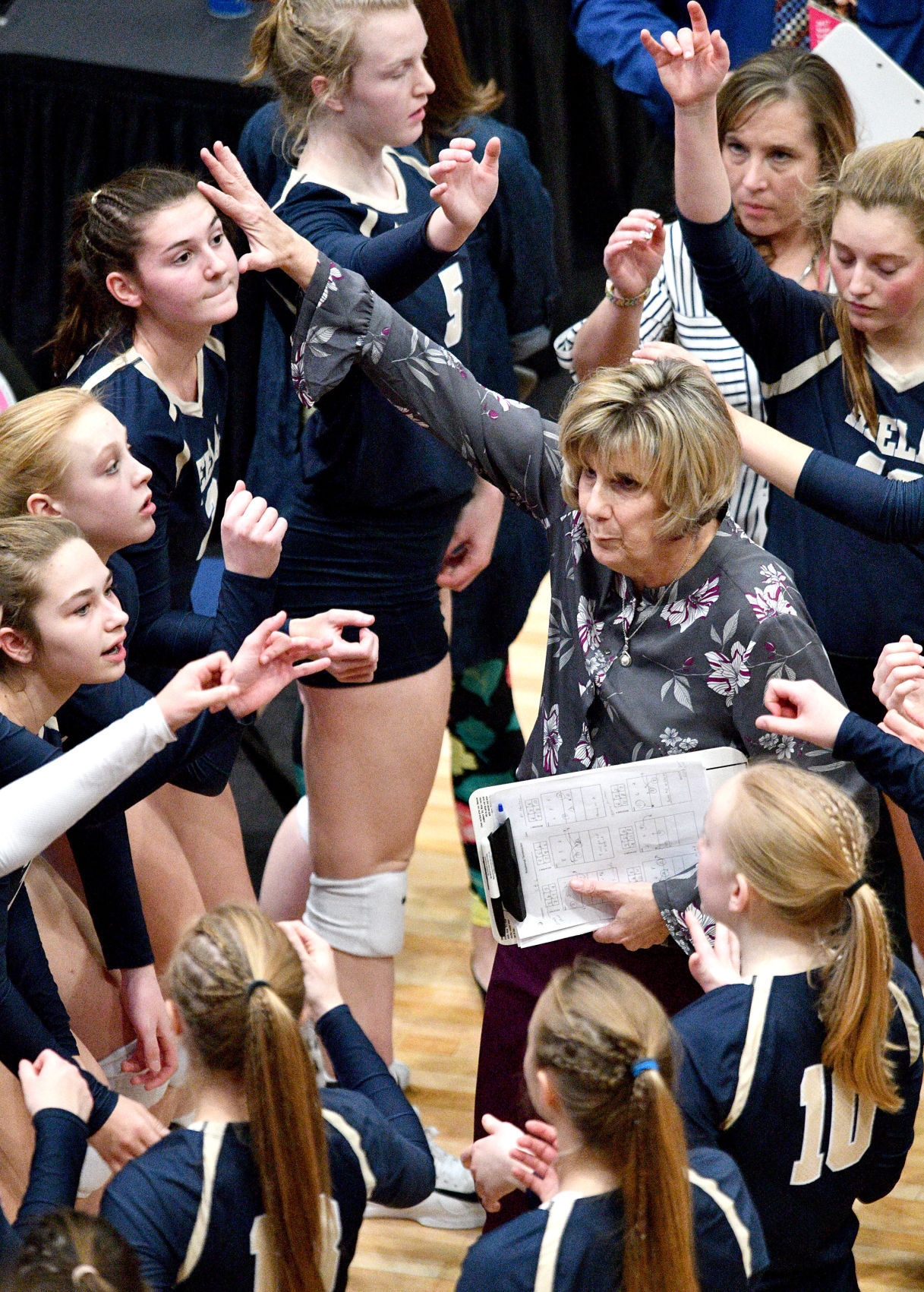 Sergeant Bluff-Luton vs Bishop Heelan state volleyball